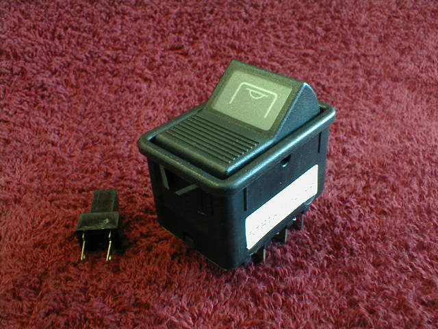 INTERRUPTOR 1 PASO LUZ INTERNA