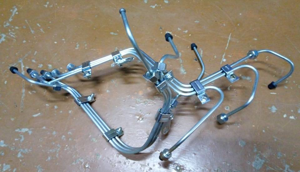 JUEGO TUBOS INYECTOR DEL 4 AL 6  BS110 << MOTOR DE08TIS