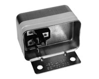 REGULADOR ALTERNADOR 24V BOSCH POR FUERA