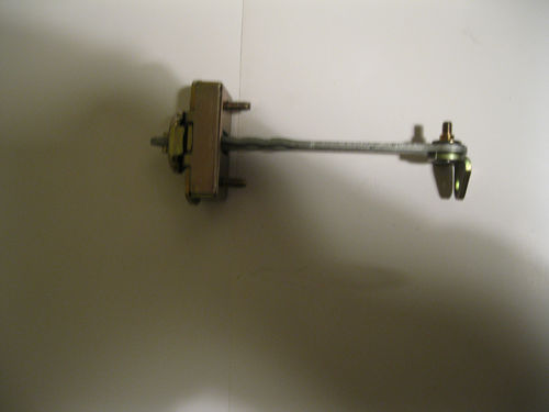 FRENO PUERTA IZQUIERDA 8AC 690 / 904