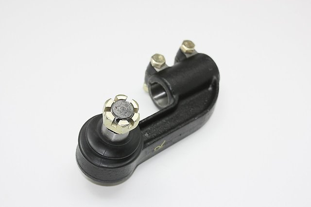 ROTULA DER BARRA DIRECCION BS110