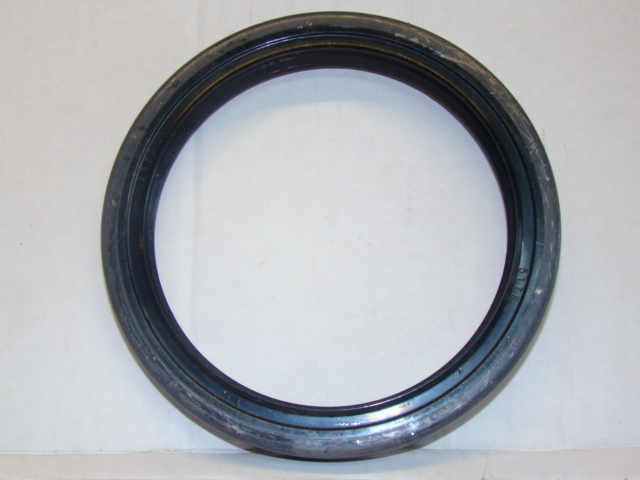 RETENEDOR BOCINA OF1620/1721/1722 DELANTERA