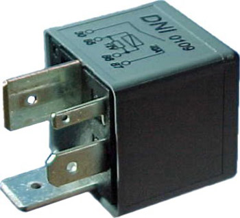 RELE BOMBA ELECTRICA COMBUSTIBLE VW