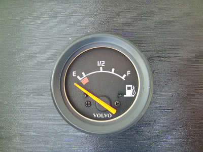 RELOJ MARCADOR COMBUSTIBLE 24V VOLVO