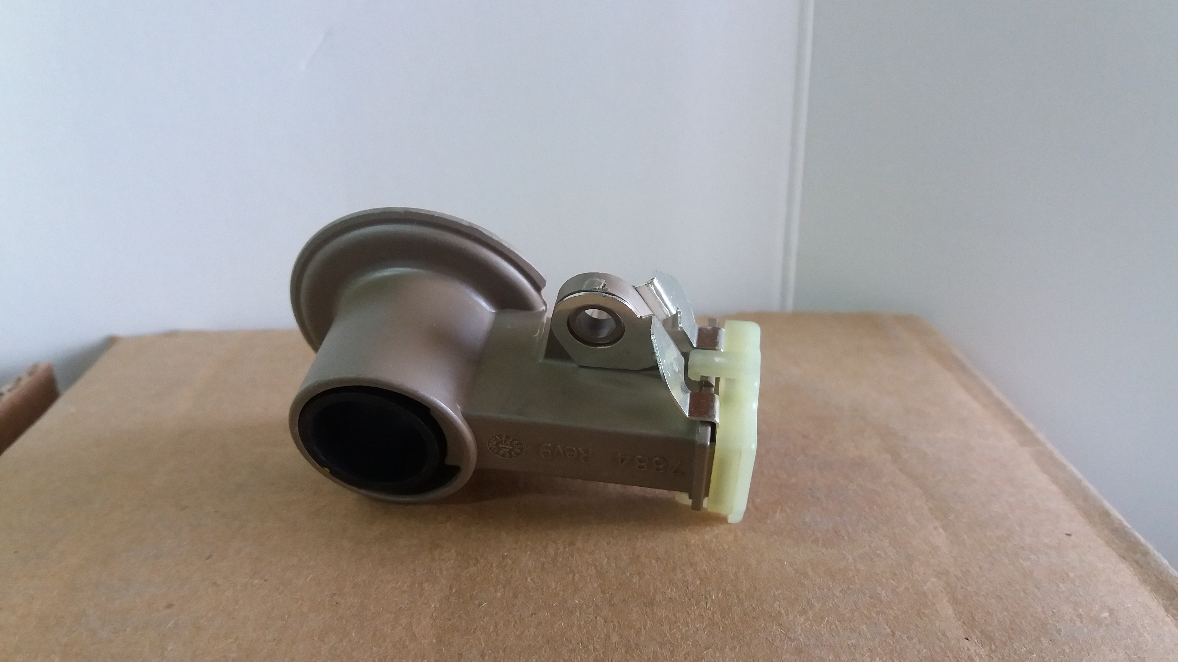 PORTACARBON ALTERNADOR 12V 24/28SI 160A REGULADOR PEINETA