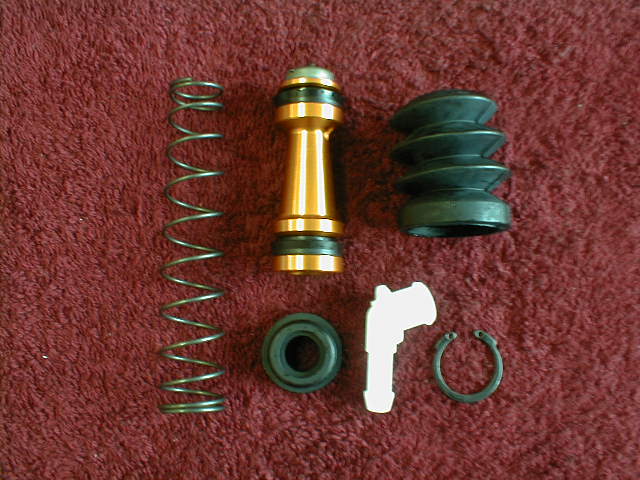 JGO REP BOMBA PRINCIPAL CLUTCH 345.3, O 370/371/ 1017 ALEMAN
